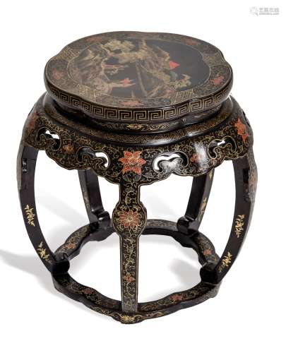 A CHINESE PAINTED AND GILT BLACK LACQUER ROUND LOW TABLE, QING DYNASTY