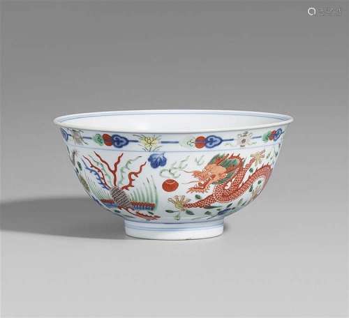 A wucai dragon and phoenix bowl. Qianlong period (1735-1796)