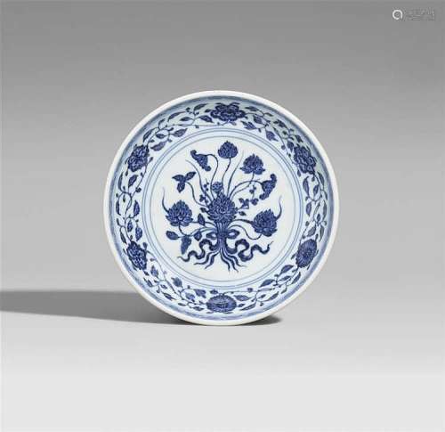 A blue and white lotus bouquet dish. Yongzheng period (1722-1735)