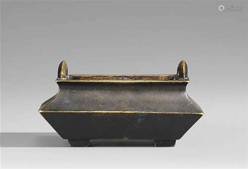 A rectangular incense burner. Early Qing dynasty