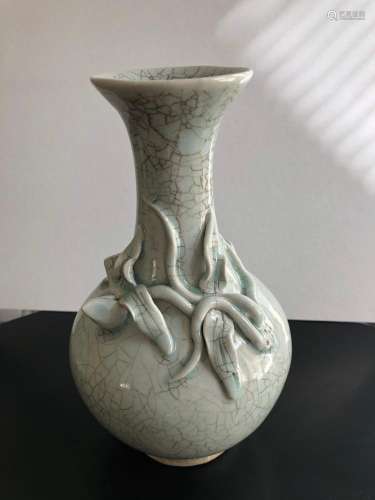 Chinese Crackle Glazed Vase