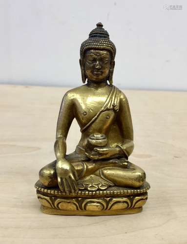 Chinese Gilt Bronze Buddha Statue