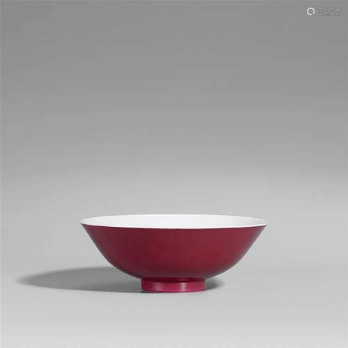 A ruby-back glazed bowl. 18th/19th century