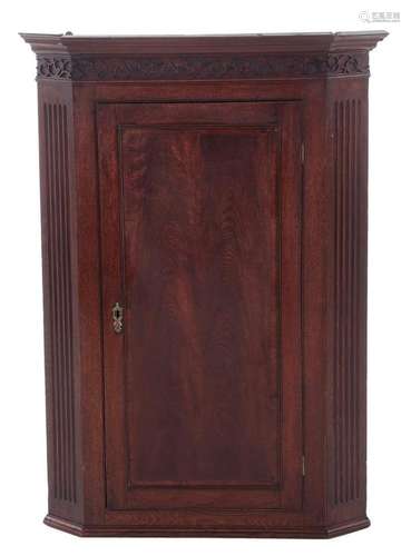 Georgian oak and mahogany hanging corner cabinet