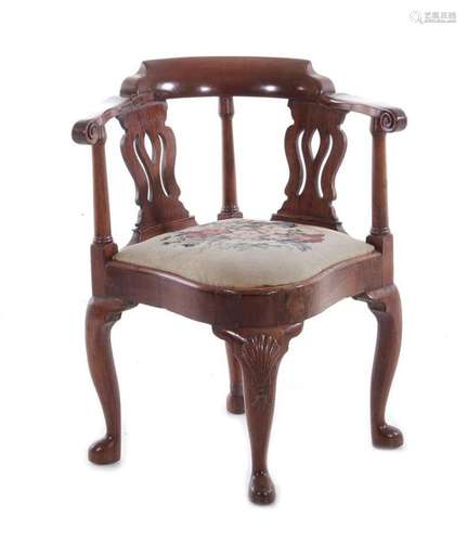 Queen Anne style carved mahogany corner chair