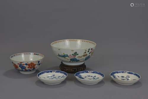 FIVE CHINESE EXPORT PORCELAIN BOWLS & DISHES