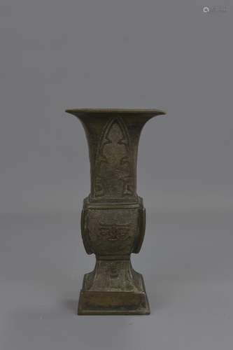 A CHINESE BRONZE VASE