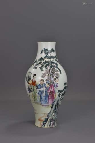 A CHINESE REPUBLICAN PERIOD OR LATER PORCELAIN VASE
