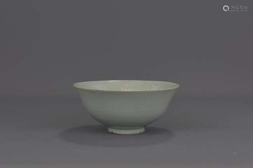 A CHINESE YUAN DYNASTY SHUFU PORCELAIN BOWL