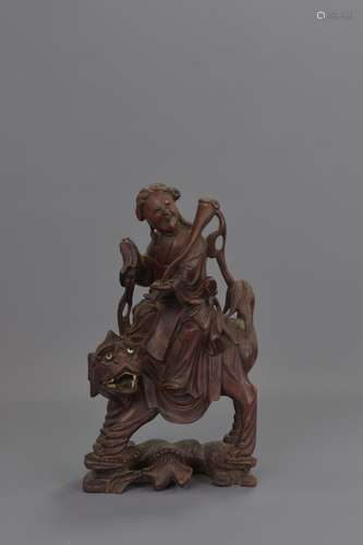 A CHINESE CARVED WOOD FIGURE OF GUANYIN