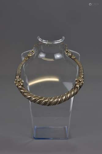 A MIDDLE EASTERN SILVER NECKLACE