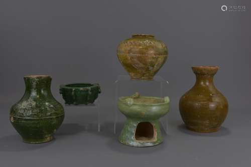 FIVE CHINESE HAN DYNASTY POTTERY