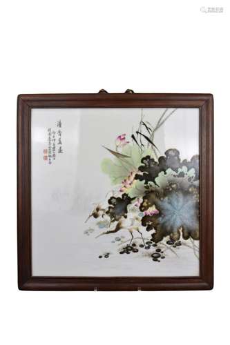 A CHINESE FAMILLE ROSE PORCELAIN PLAQUE