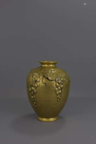 A JAPANESE BRONZE VASE