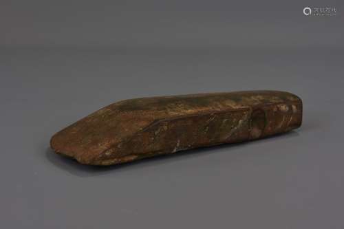 A LARGE SOUTHEAST NEOLITHIC STONE AXE HEAD