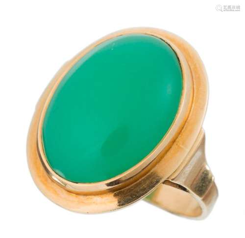 Bague en or jaune .750 avec une chrysoprase