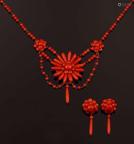 Coral demi-parure