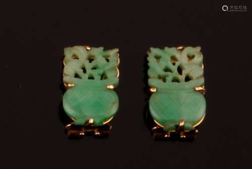 Pair of jade and gold earrings