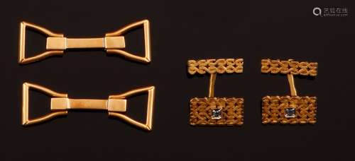 Two pair of gold cufflinks