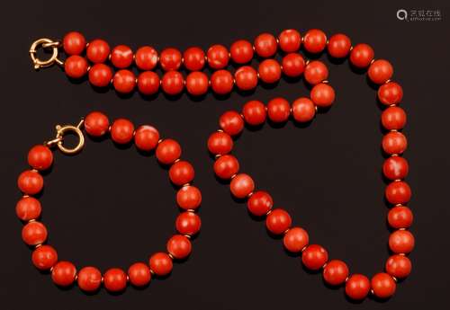 Coral and gold bracelet and necklace