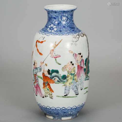 CHINESE FAMILLE ROSE VASE