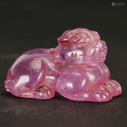 CHINESE CRYSTAL CARVED FOOLION