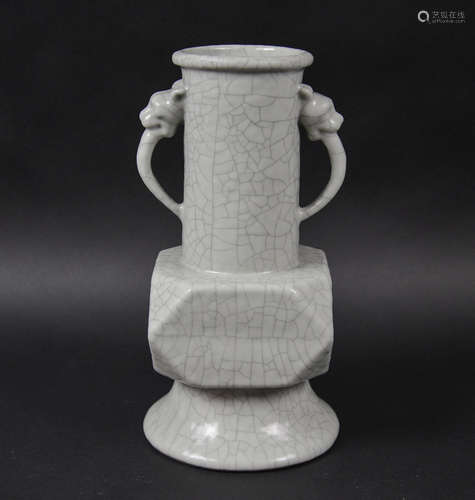 CHINESE CRACKLE GLAZED TWIN HANDLE VASE