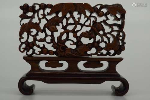 ANTIQUE CHINESE WOOD CARVING ON STAND