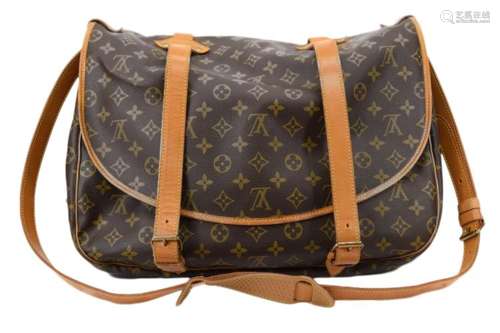 LOUIS VUITTON SAUMUR 43 MONOGRAM MESSENGER BAG