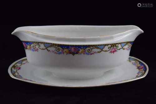 1930's CZECH PORCELAIN GRAVY BOAT