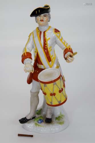 MEISSEN PORCELAIN SOLDIER WITH DRUM 443