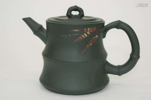 CHINESE YIXING CLAY ZISHA PURPLE SAND TEAPOT 11