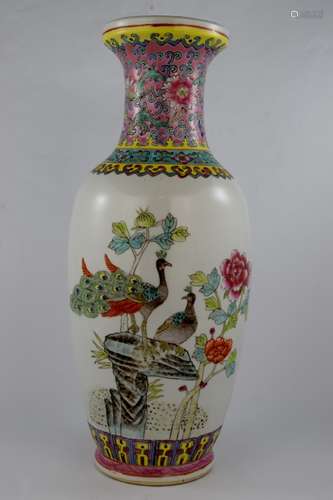 CHINESE FAMILE ROSE MEDALLION PEACOCK FLORAL VASE