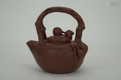 CHINESE YIXING CLAY ZISHA PURPLE SAND TEAPOT 4