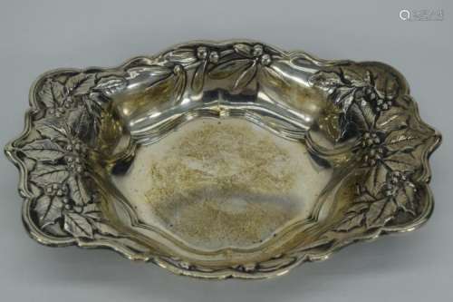 ANTIQUE STERLING SILVER HOLLY BERRIES FLORAL TRAY