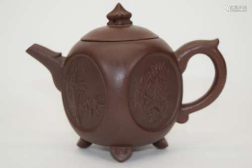 CHINESE YIXING CLAY ZISHA PURPLE SAND TEAPOT 12