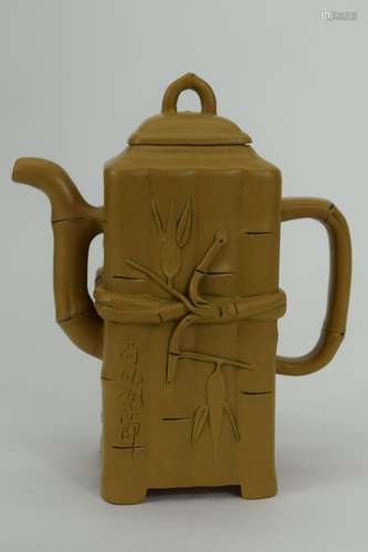 CHINESE YIXING CLAY ZISHA PURPLE SAND TEAPOT 13