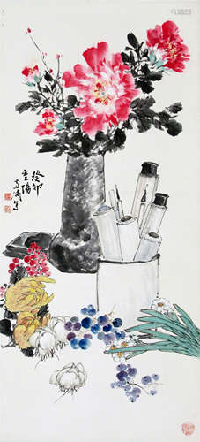 CHINESE SCROLL PAINTING OF FLOWER IN VASE