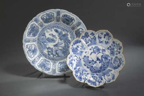 Petit plat et coupe en porcelaine bleu blanc Chine...