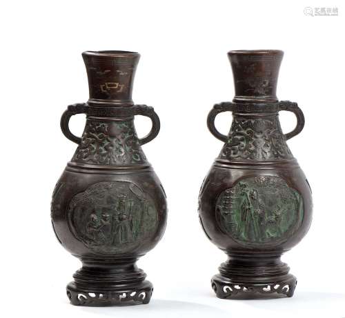 Chine, XIXe sièclePaire de vases balustres en b...