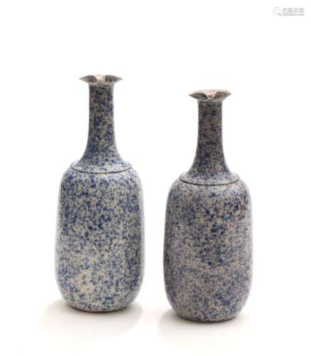 Chine, début XXe siècleDeux petits vases boutei...