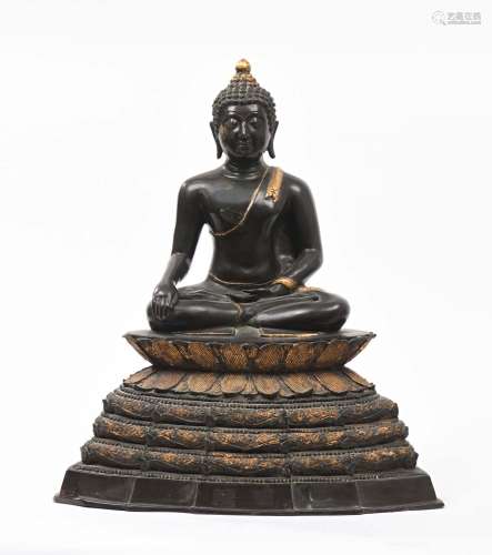 Thailande, vers 1960Statuette en bronze de pati...