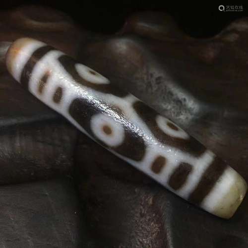 A SIX-EYE DZI BEAD