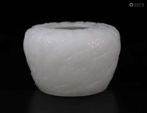 A HETIAN JADE CARVED BRUSH WASHER