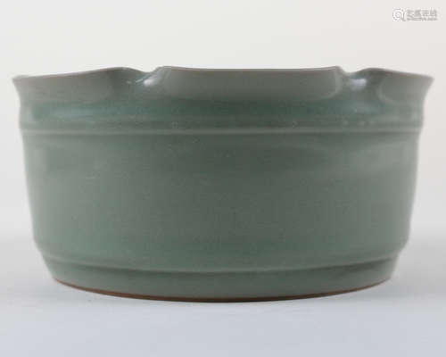 LONGQUAN CELADON-GLAZED BOWL