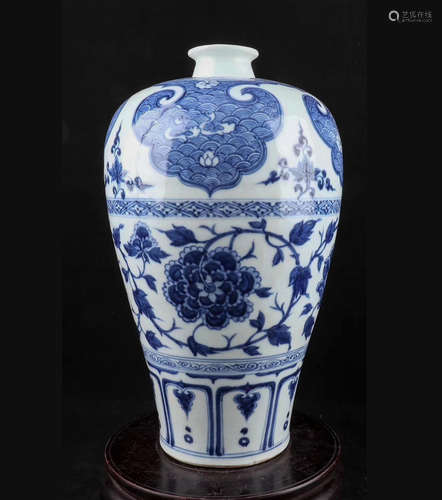 A BLUE&WHITE FLOWER MEI VASE