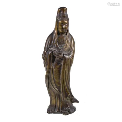 A Chinese gilt-bronze figure of Guanyin, 26cm high.