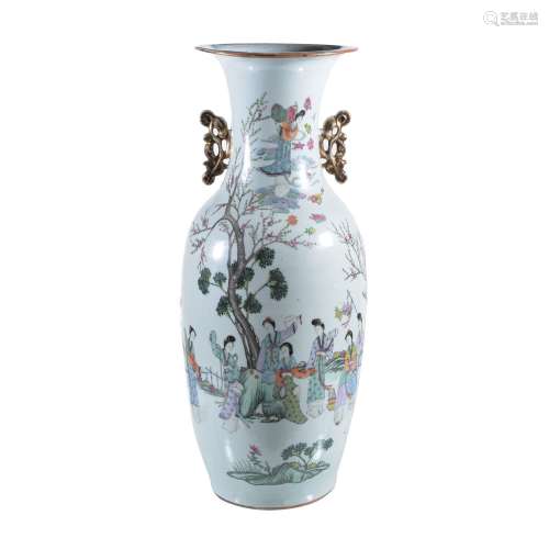 A large Chinese ‘Famille Verte’ vase