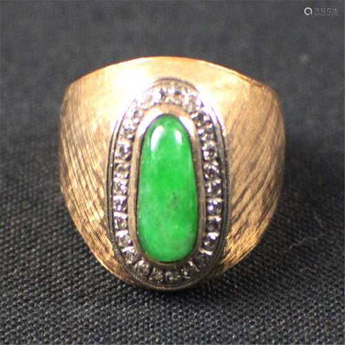 A Natural Bright-green Jadeite Ring with Diamend