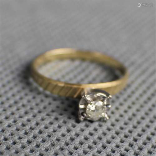 A  Korea style diamond ring